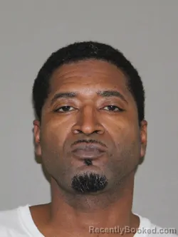 Mugshot of Simon M Roberson