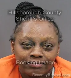 Mugshot of LAWANDA NOAL TOLLIVER