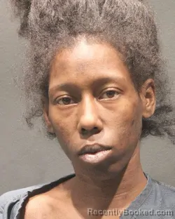 Mugshot of TENISHA ALEXIS MOSS