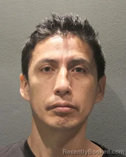 Mugshot of SINOE RUBEN CLAROS MONJE