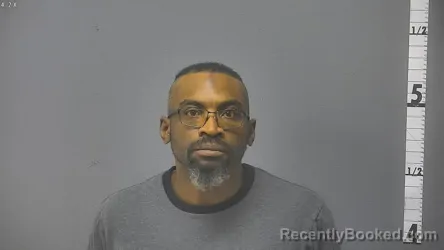 Mugshot of LIONEL TODD HENDERSON