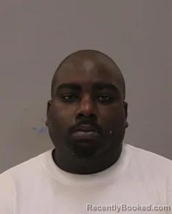 Mugshot of DAVONE DUBOIS