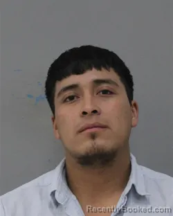 Mugshot of OLIVER ROLDAN AMALEN