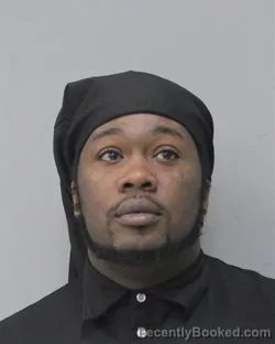 Mugshot of DEQUINTAE JAVON CARLYLE
