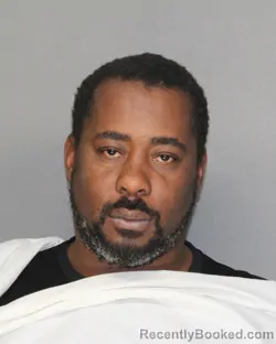 Mugshot of LARON JUNIOR COLLINS