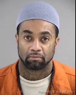 Mugshot of JALAWRENCE ROVELLE WHITAKER