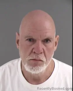 Mugshot of ROBERT DAVID HOLMBURG