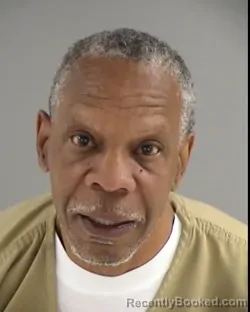 Mugshot of LINWOOD COLLINS