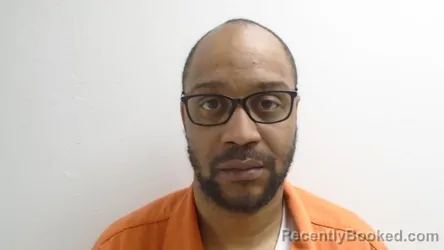 Mugshot of DARRELL ANTONIO ROBINSON