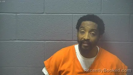 Mugshot of DWIGHT ERIC MAYNARD