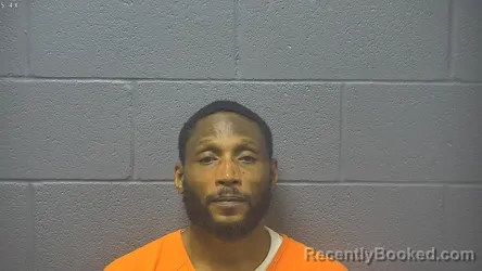 Mugshot of LLOYD THOMAS BOOTH