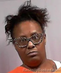Mugshot of Latrece Michelle Froe