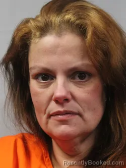 Mugshot of Elizabeth Nicole Clay