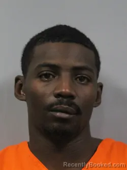 Mugshot of TRENZELL VEASEY