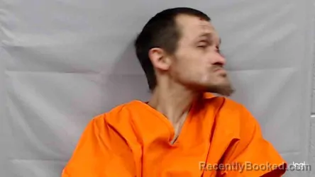 Mugshot of Derek Shaun Walls