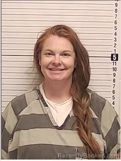 Mugshot of LINDA JUNE EANES