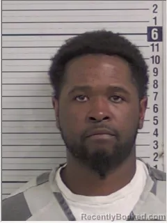 Mugshot of DOMINQUE LAQUEL COLBERT