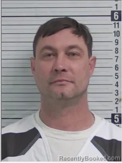Mugshot of TRAVIS JUNIOR BROOKSHIRE