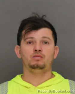 Mugshot of OMAR ONIL CASTILLO PEREZ