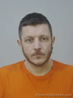 Mugshot of LUKE THOMAS PETERSON