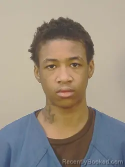 Mugshot of DONSHAWN DAVIS