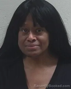 Mugshot of TERESA A ESCABEZ-DELFIGUEROA