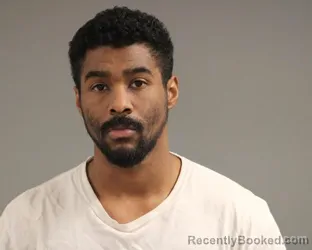Mugshot of ALIZAY TRAVON DOSS