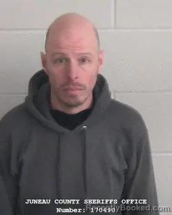 Mugshot of RICHARD W SMITH