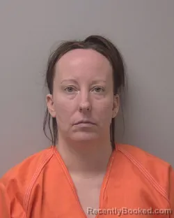 Mugshot of TIARRA LYNN LANG
