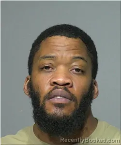 Mugshot of Quintin Davis