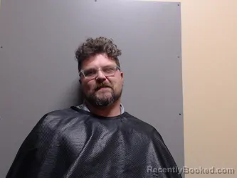 Mugshot of JUSTIN BLAKE LEFEAT