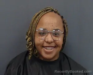 Mugshot of CHLOE DENAE THOMAS