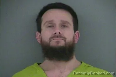 Mugshot of MATTHEW CLAYTON MEMMER