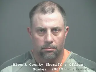 Mugshot of DEREK THOMAS COATNEY