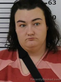 Mugshot of SAMANTHA R OLDAKER