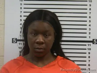 Mugshot of LATAYSHA TIERRA DENNIS