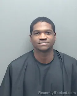 Mugshot of DAVANTE RASHAD CARLISLE