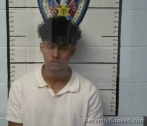 Mugshot of OSCAR DANIEL RODRIGUEZ