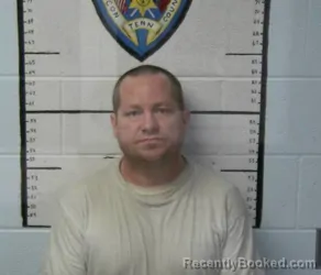 Mugshot of JOSHUA L DAVIS