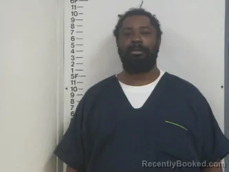 Mugshot of DONALD W III HIGGINS