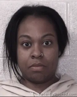 Mugshot of NADIA KIERRA ROBICHAUX