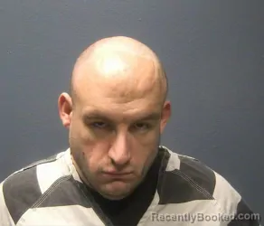 Mugshot of TYLER WILLIAM STINNETT