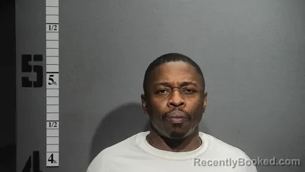 Mugshot of MAURICE HILL
