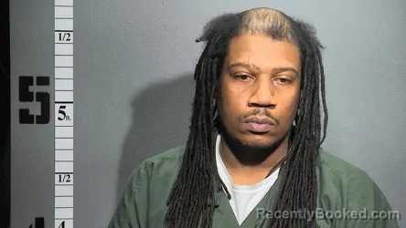 Mugshot of TRAVON MASSENBURG