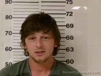 Mugshot of RIVERE CHANTS WHITE