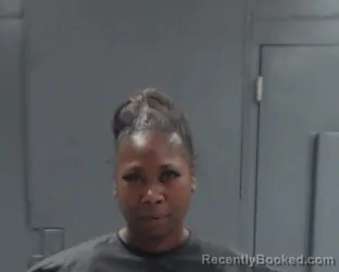 Mugshot of LATOYA LACOLE GUSTA