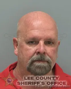 Mugshot of DAVID LOWELL DELAPORTE