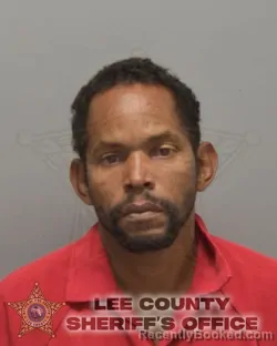 Mugshot of ALEXANDER LINARES