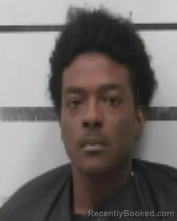 Mugshot of ELLIGH LEDRATON BLUITT