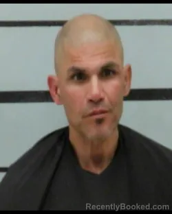 Mugshot of MOSES RENDON
